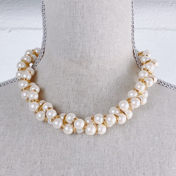 Vintage 1960s Wedding Necklace Faux Pearl Cluster Gold Tone Mid Century Jewelry - Picture 6 of 14